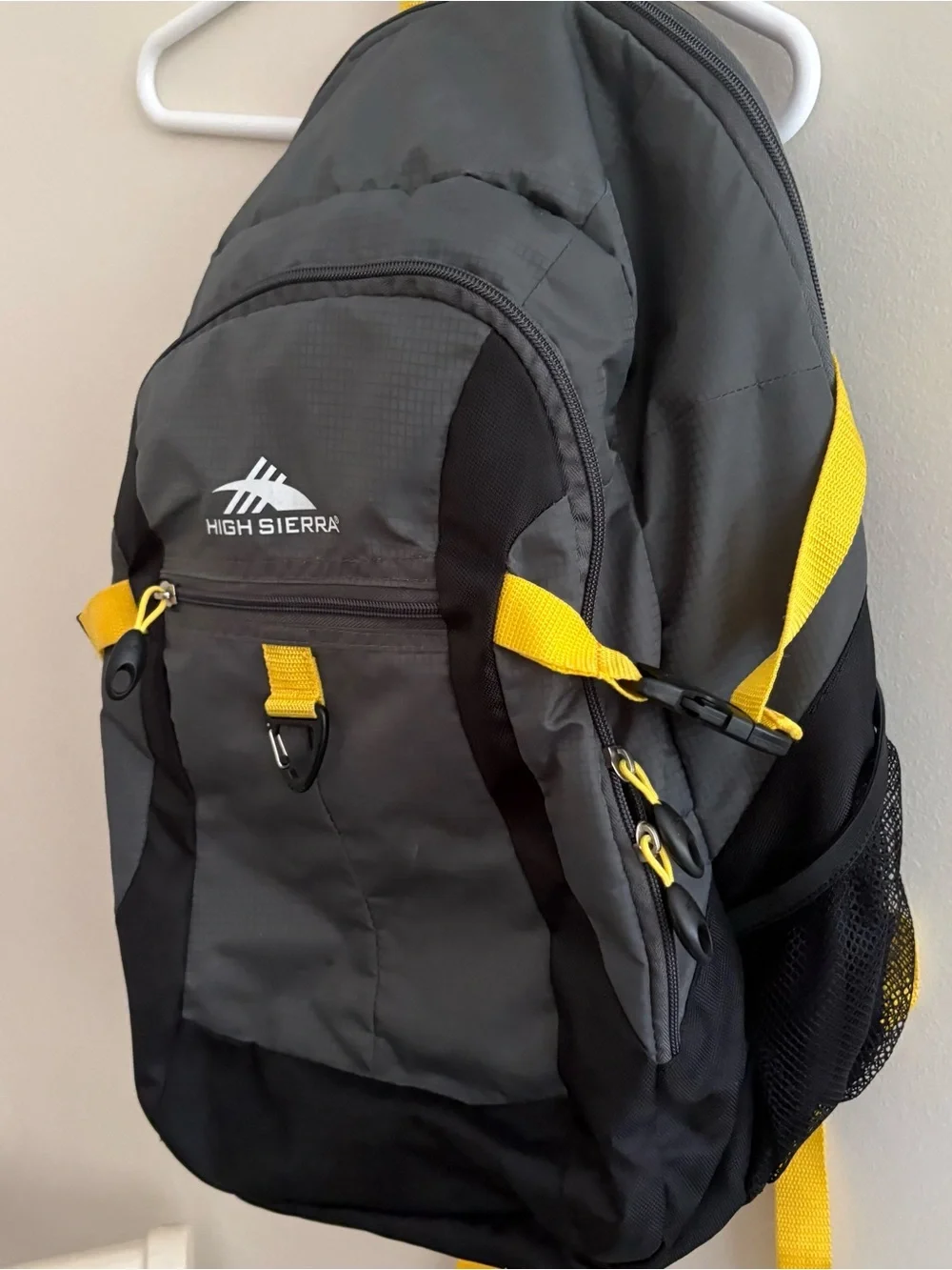 HIGH SIERRA Backpack Black W/ Yellow. School, Hiking, Travel
